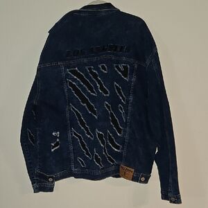 Los ANGELES Dark Denim Jacket with Distressed Design